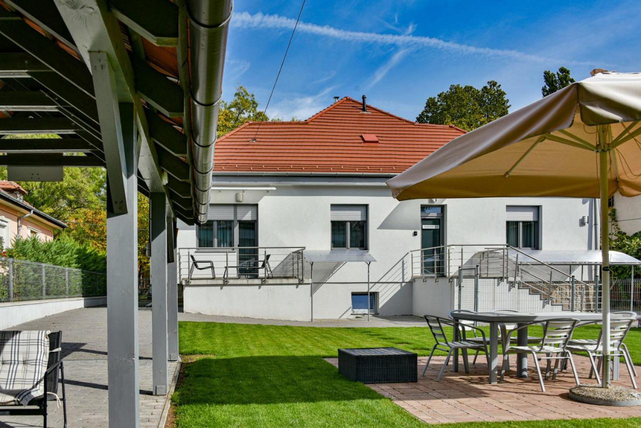 Villa Garden Eger Eksteriør billede