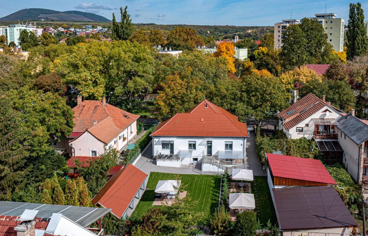 Villa Garden Eger Eksteriør billede